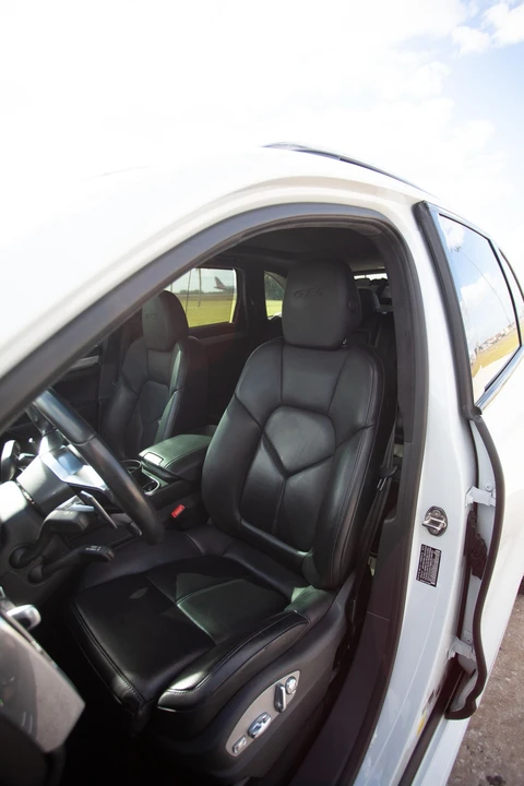 2016 Porsche 958 Cayenne GTS - Image 7 of 13