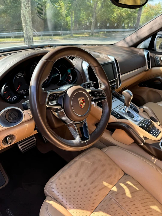 2016 Porsche 958 Cayenne GTS - Image 3 of 6