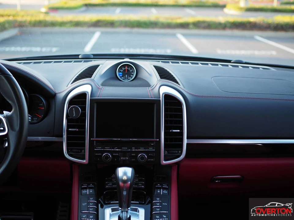 2016 Porsche 958 Cayenne GTS - Image 13 of 26