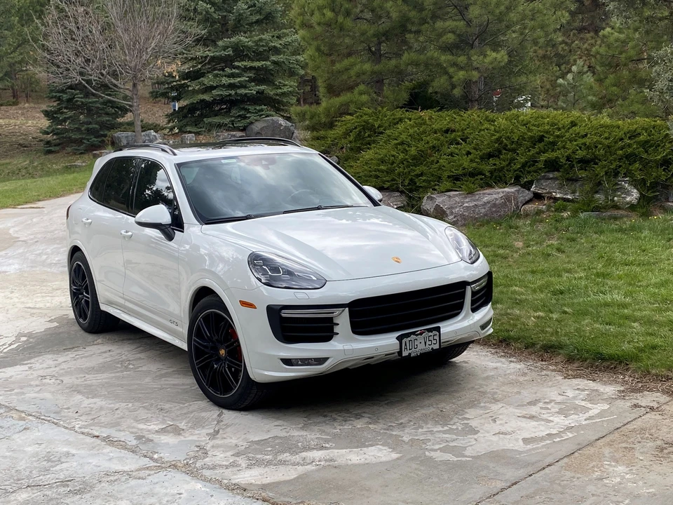 2016 Porsche 958 Cayenne GTS - Image 12 of 17