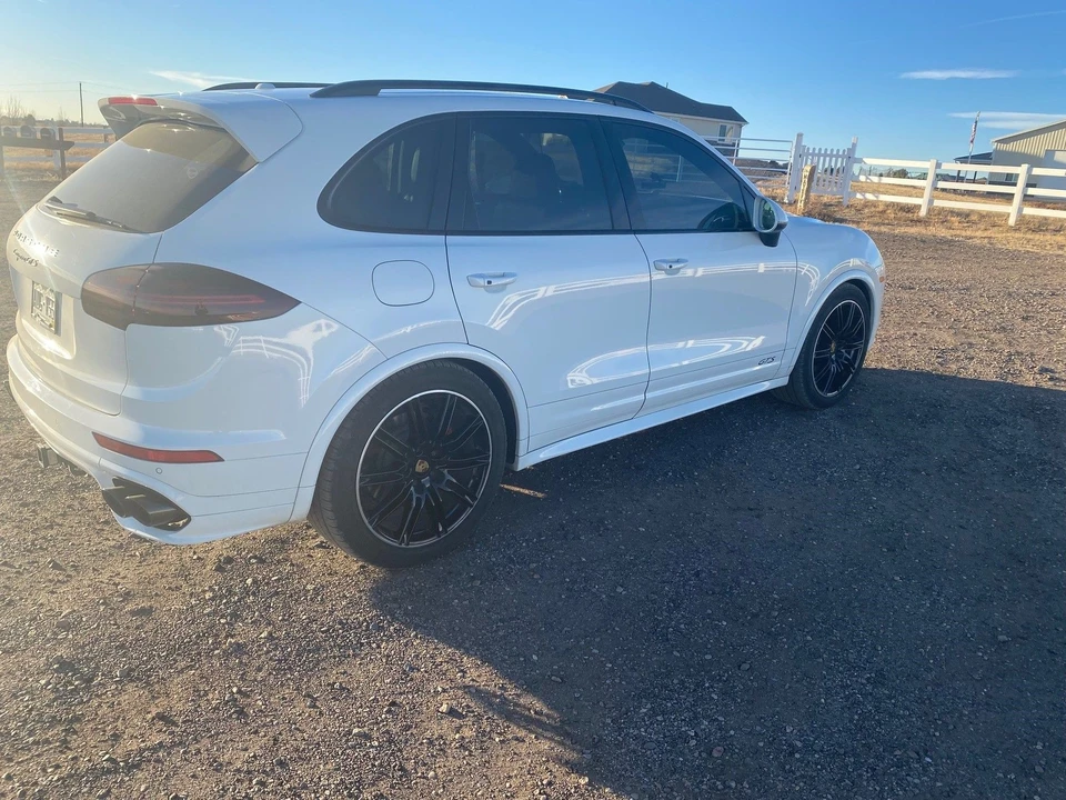 2016 Porsche 958 Cayenne GTS - Image 5 of 17