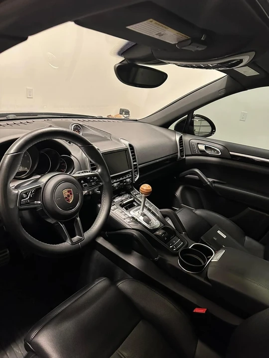 2016 Porsche 958 Cayenne S - Image 3 of 31