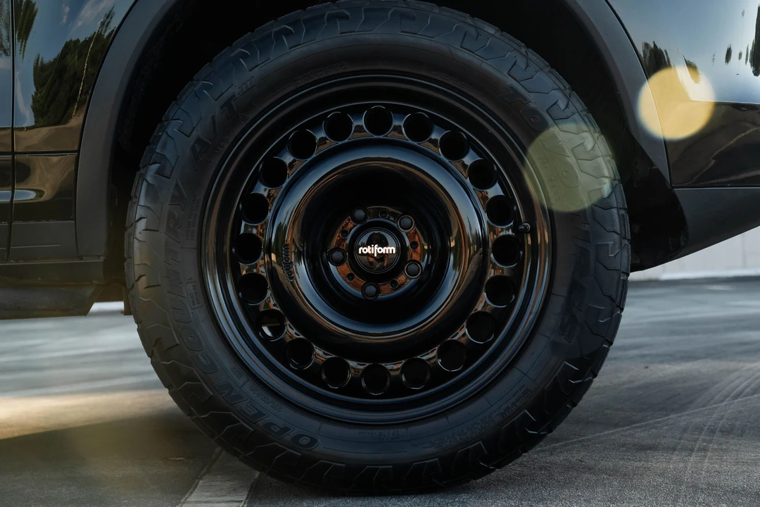 2016 Porsche 958 Cayenne S - Image 14 of 31