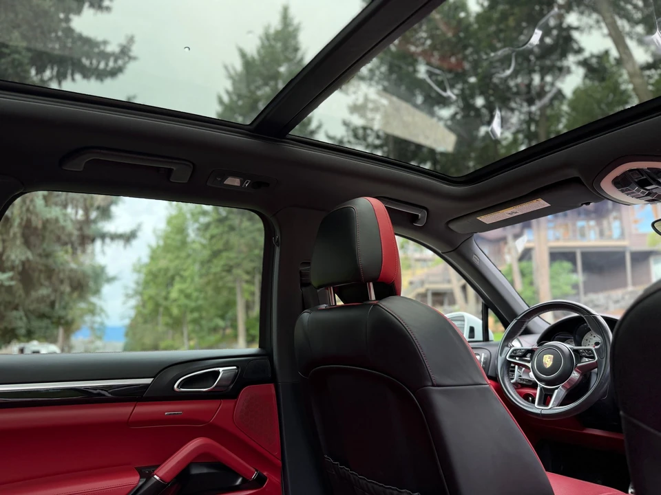 2016 Porsche 958 Cayenne S - Image 10 of 10