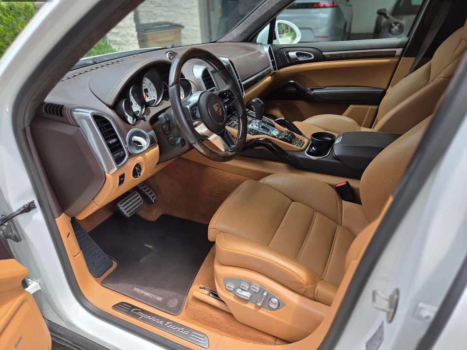 2016 Porsche 958 Cayenne Turbo - Image 4 of 20