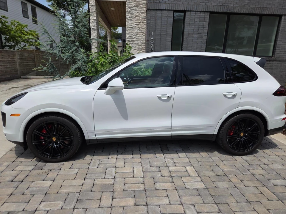 2016 Porsche 958 Cayenne Turbo - Image 2 of 20