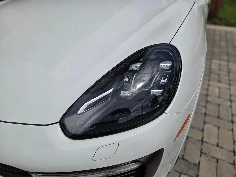 2016 Porsche 958 Cayenne Turbo - Image 16 of 20
