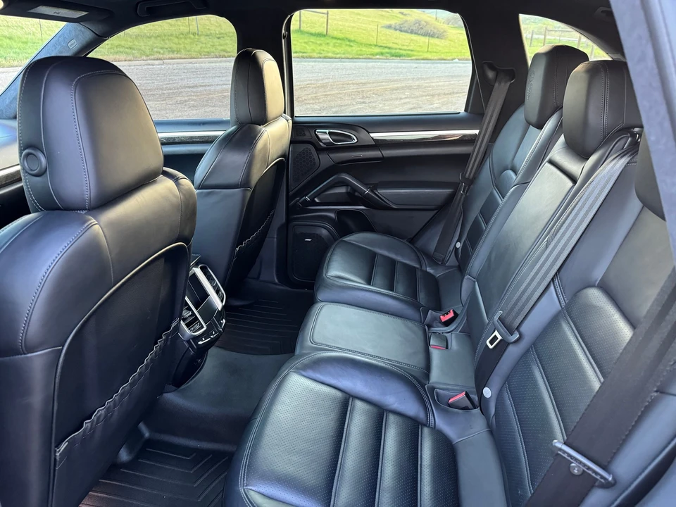 2016 Porsche 958 Cayenne Turbo - Image 10 of 12