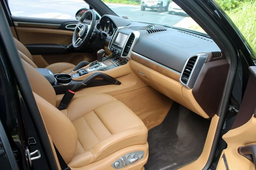 2016 Porsche 958 Cayenne Turbo - Image 19 of 21