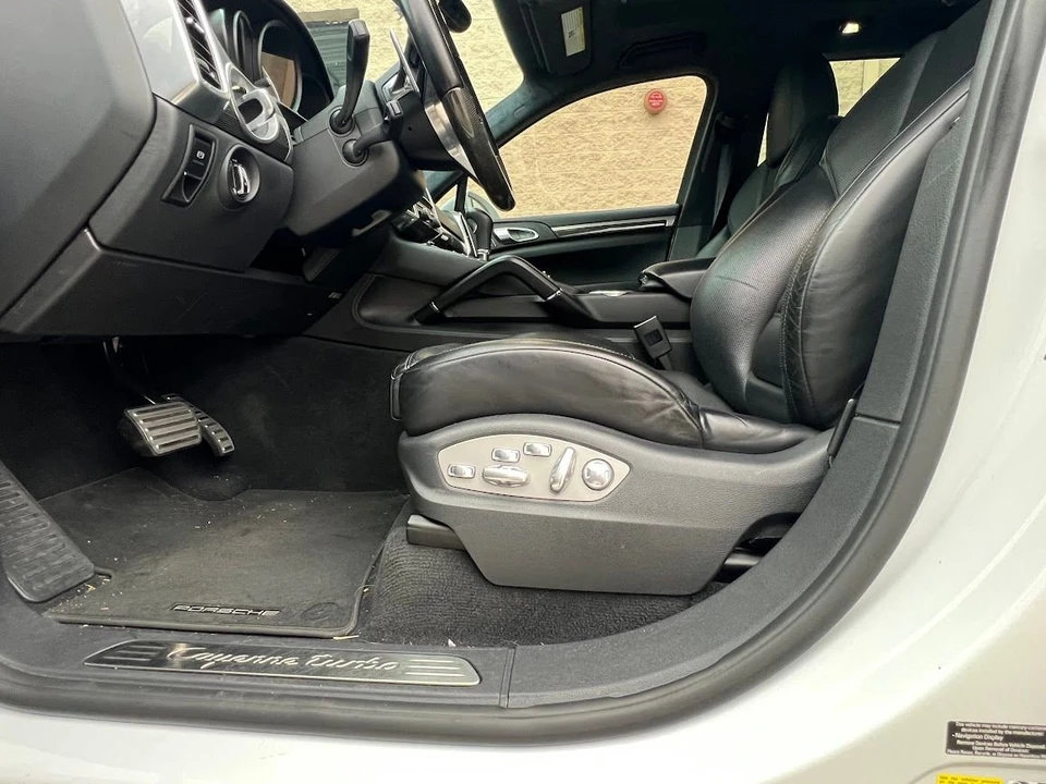2016 Porsche 958 Cayenne Turbo - Image 18 of 20