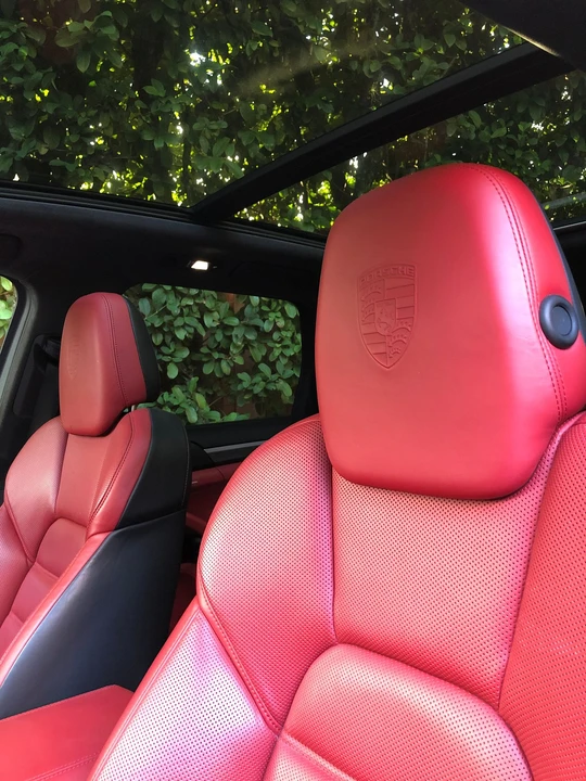 2016 Porsche 958 Cayenne Turbo - Image 7 of 8