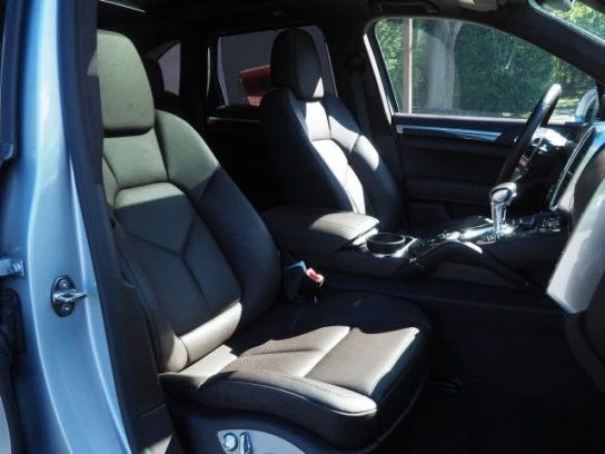 2016 Porsche 958 Cayenne Turbo - Image 8 of 9