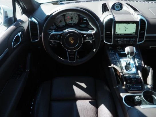2016 Porsche 958 Cayenne Turbo - Image 9 of 9