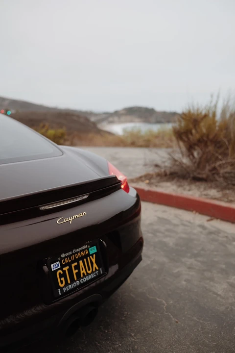 2016 Porsche 981 Cayman - Image 4 of 6