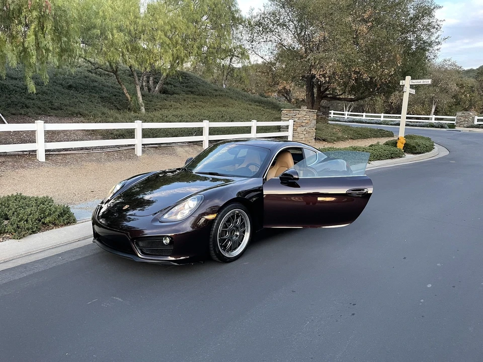 2016 Porsche 981 Cayman - Image 4 of 11