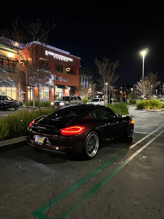 2016 Porsche 981 Cayman - Image 6 of 11
