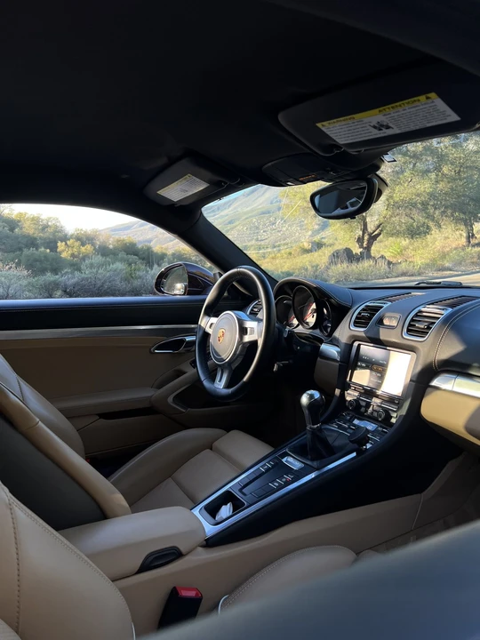 2016 Porsche 981 Cayman - Image 10 of 11