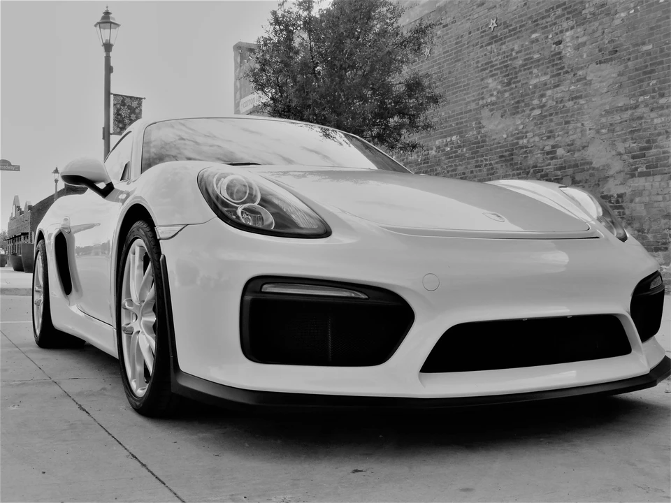 2016 Porsche 981 Cayman - Image 3 of 31