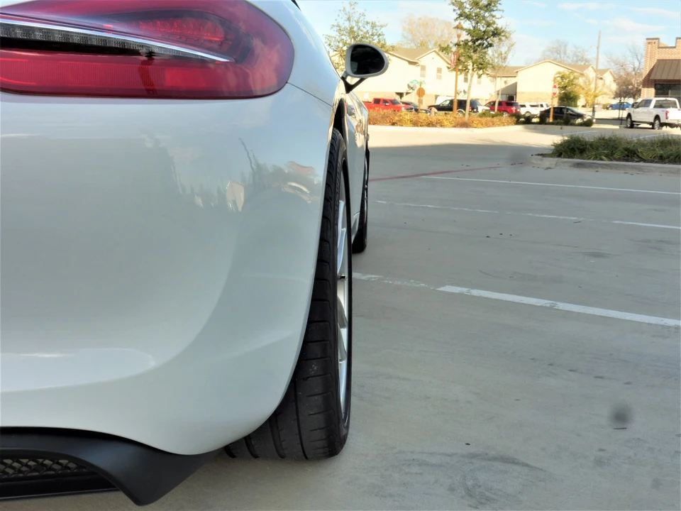 2016 Porsche 981 Cayman - Image 24 of 31