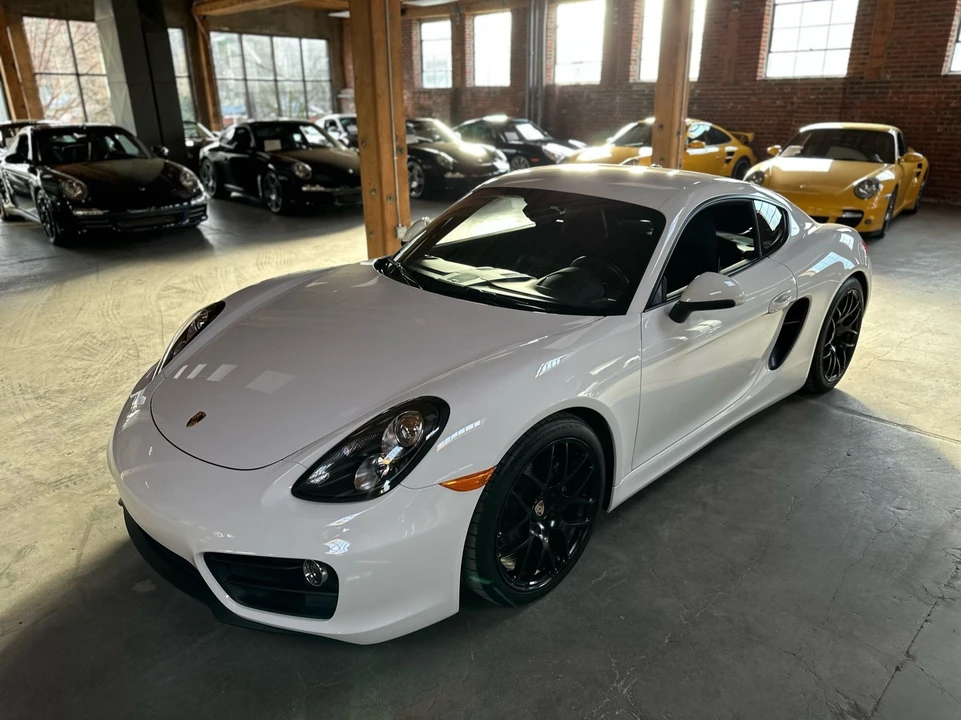 2016 Porsche 981 Cayman - Image 2 of 30