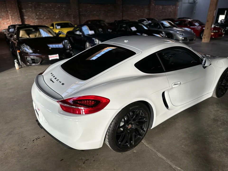 2016 Porsche 981 Cayman - Image 16 of 30