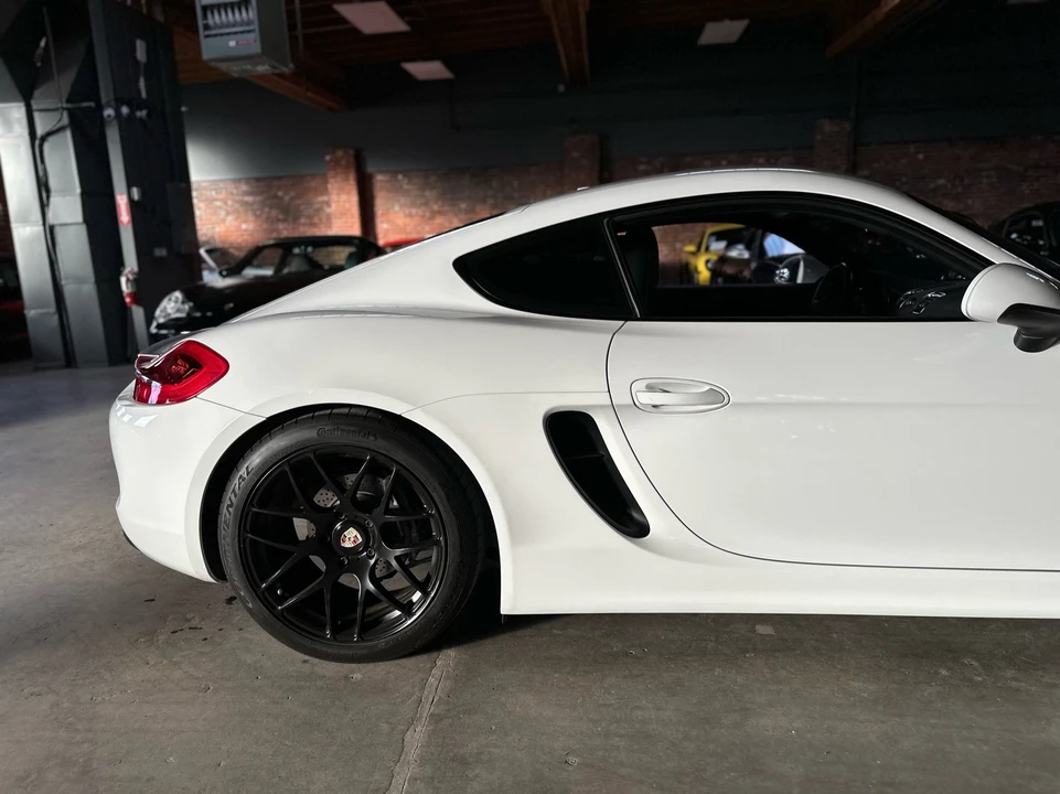 2016 Porsche 981 Cayman - Image 20 of 30