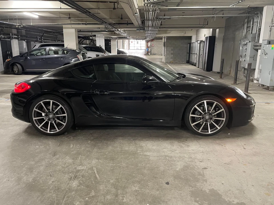 2016 Porsche 981 Cayman - Image 4 of 7