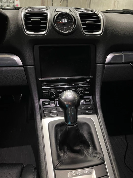 2016 Porsche 981 Cayman - Image 6 of 7