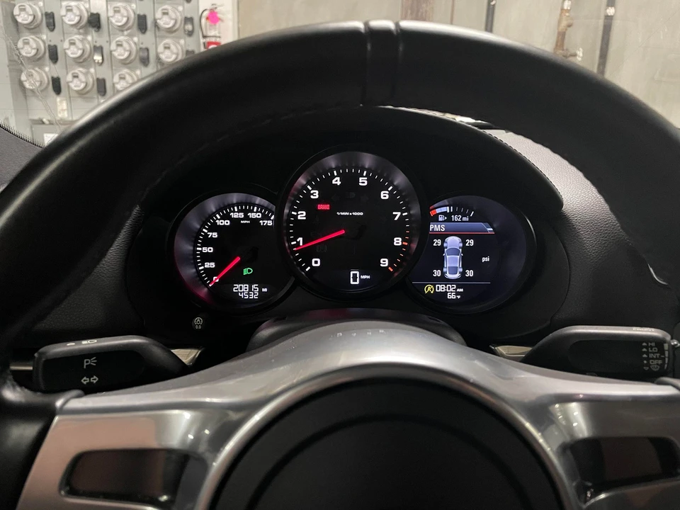 2016 Porsche 981 Cayman - Image 7 of 7