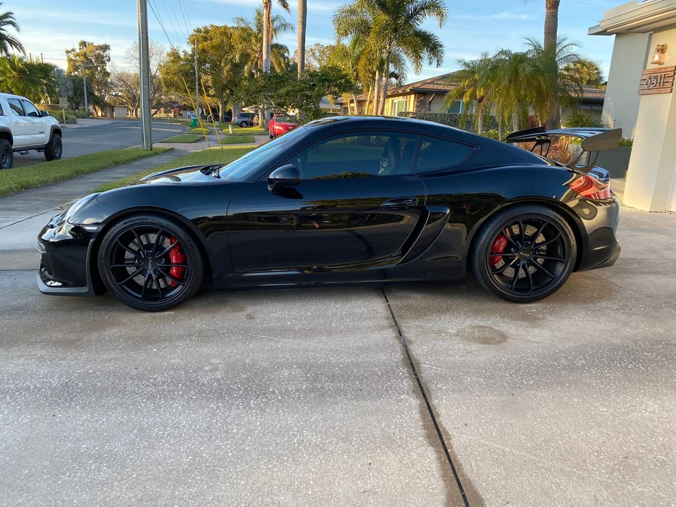 2016 Porsche 981 Cayman GT4 - Image 7 of 15