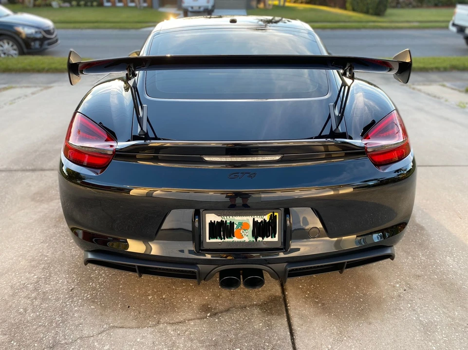 2016 Porsche 981 Cayman GT4 - Image 10 of 15