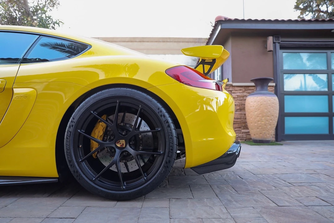 2016 Porsche 981 Cayman GT4 - Image 11 of 31