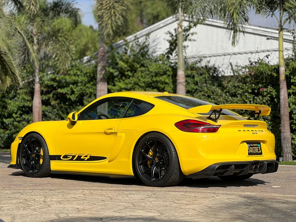 2016 Porsche 981 Cayman GT4 - Image 5 of 31