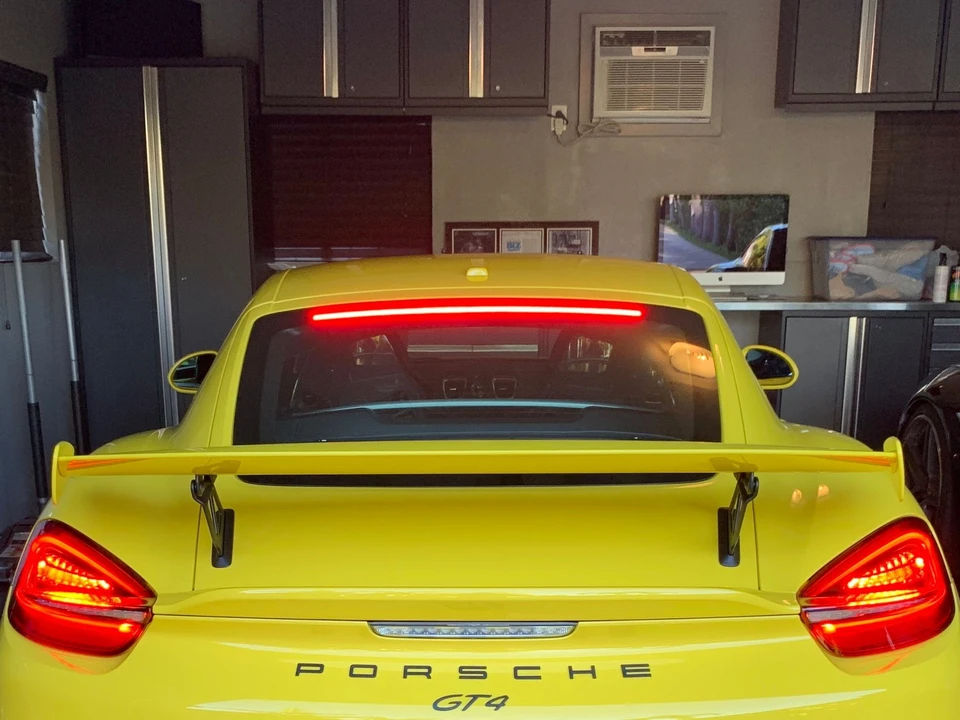 2016 Porsche 981 Cayman GT4 - Image 26 of 31