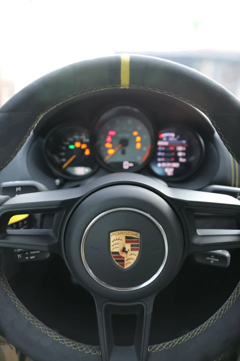 2016 Porsche 981 Cayman GT4 - Image 15 of 31