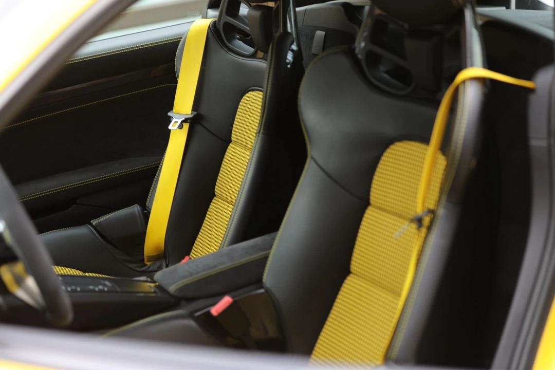 2016 Porsche 981 Cayman GT4 - Image 7 of 31