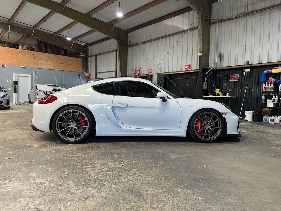 2016 Porsche 981 Cayman GT4 - Image 3 of 27