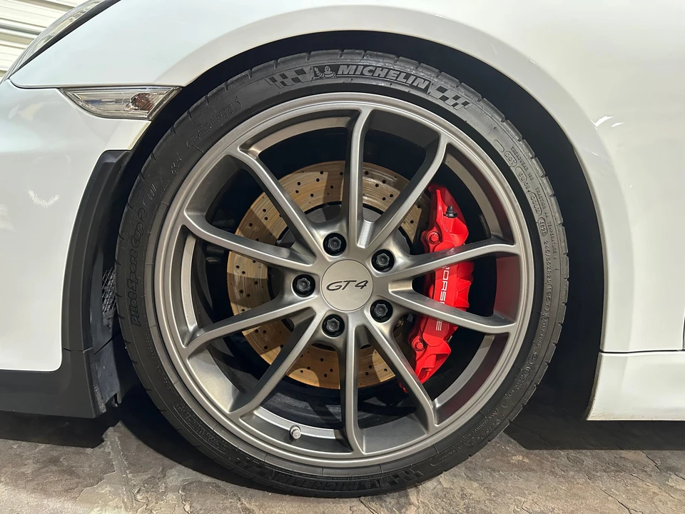 2016 Porsche 981 Cayman GT4 - Image 9 of 27