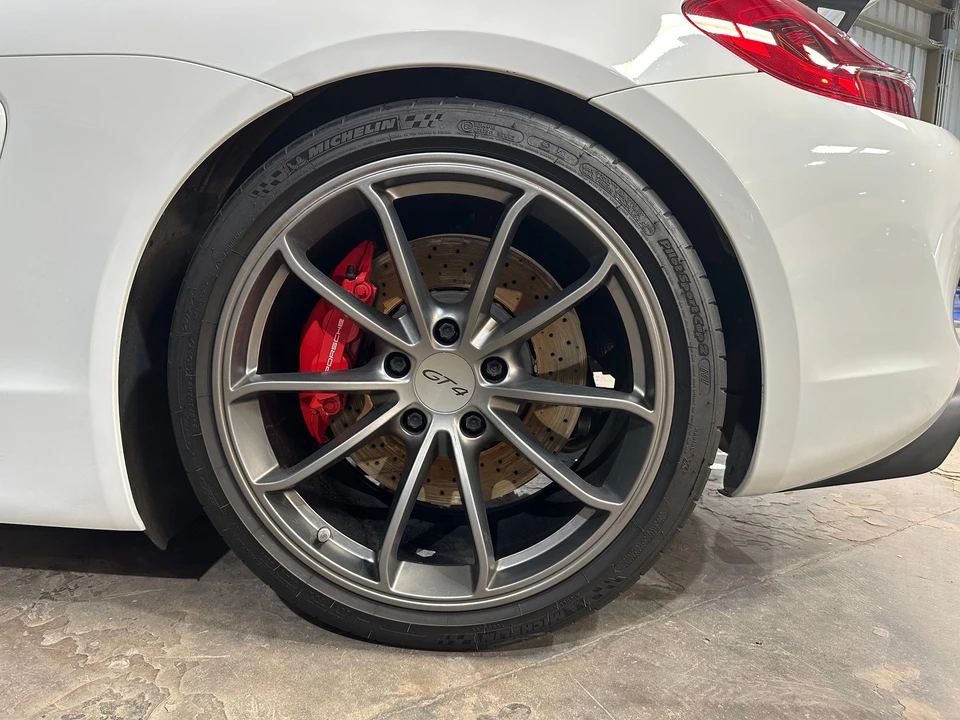 2016 Porsche 981 Cayman GT4 - Image 12 of 27