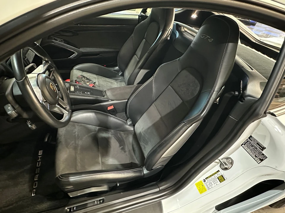 2016 Porsche 981 Cayman GT4 - Image 15 of 27
