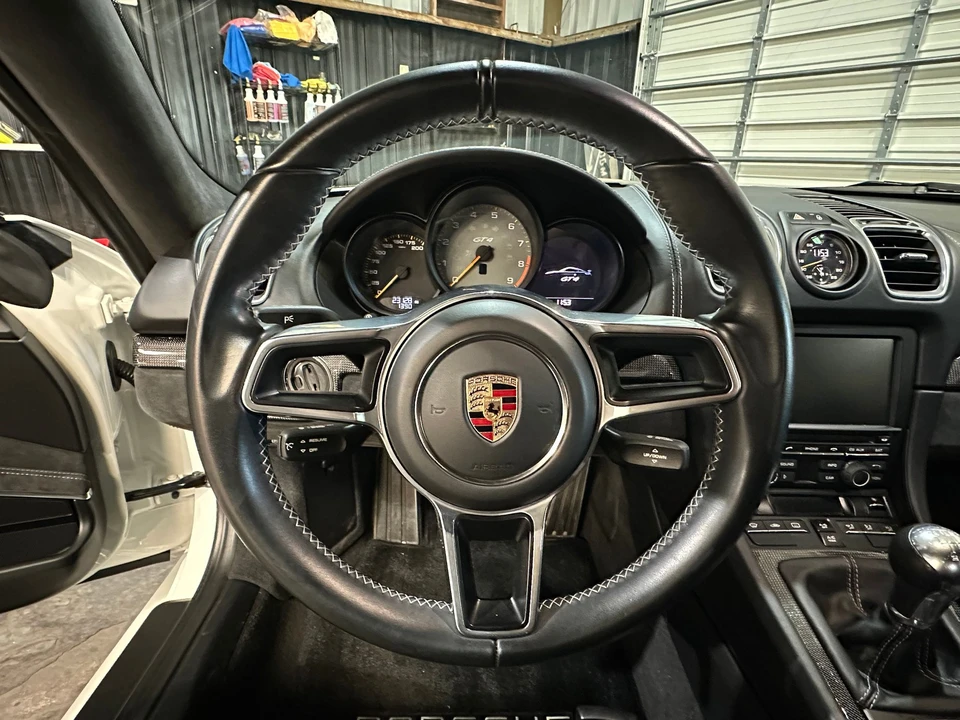 2016 Porsche 981 Cayman GT4 - Image 20 of 27