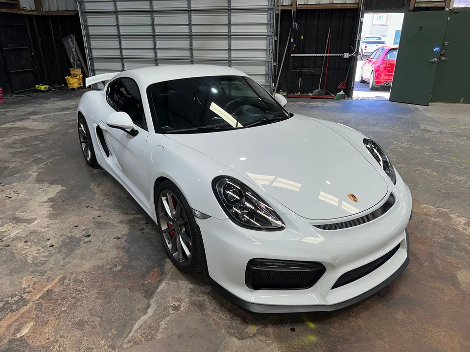 2016 Porsche 981 Cayman GT4 - Image 22 of 27