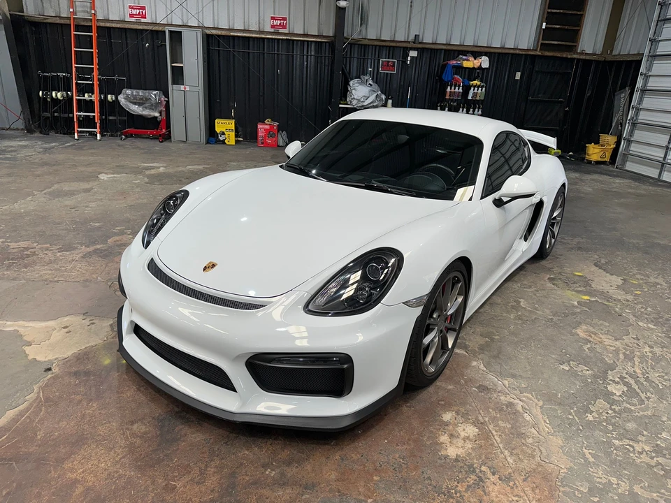 2016 Porsche 981 Cayman GT4 - Image 23 of 27