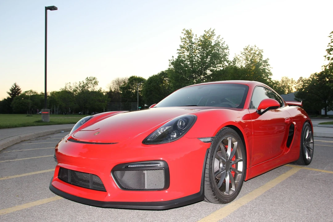2016 Porsche 981 Cayman GT4 - Image 2 of 20