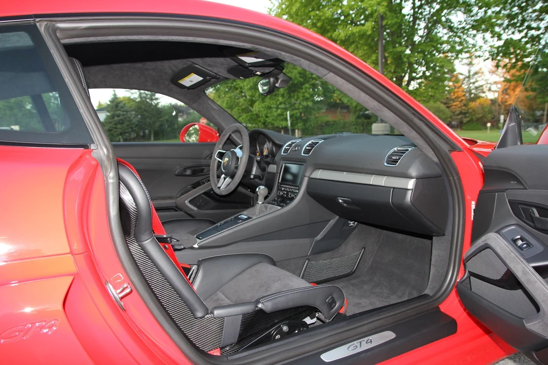 2016 Porsche 981 Cayman GT4 - Image 9 of 20
