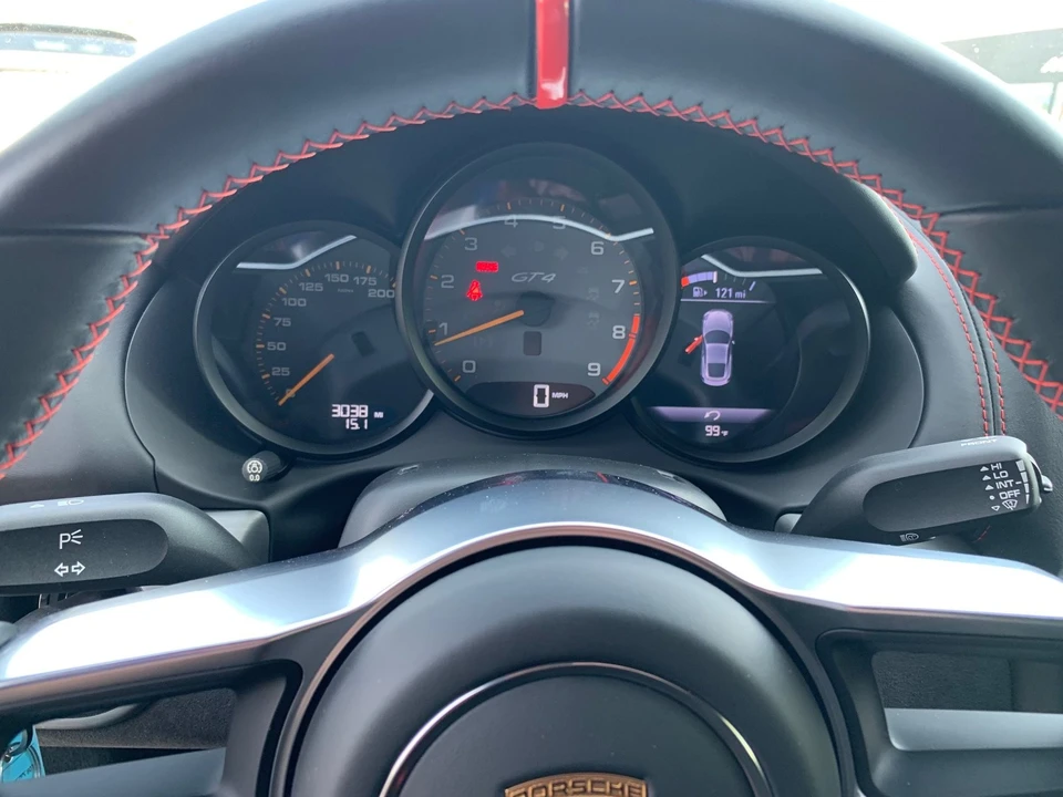 2016 Porsche 981 Cayman GT4 - Image 10 of 13