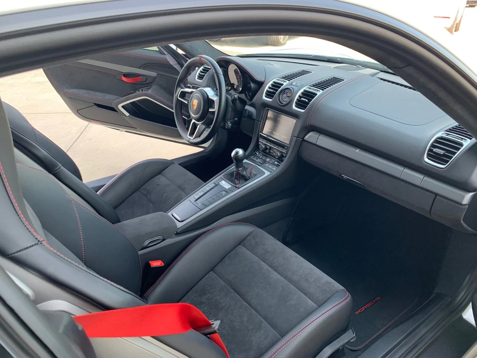 2016 Porsche 981 Cayman GT4 - Image 13 of 13