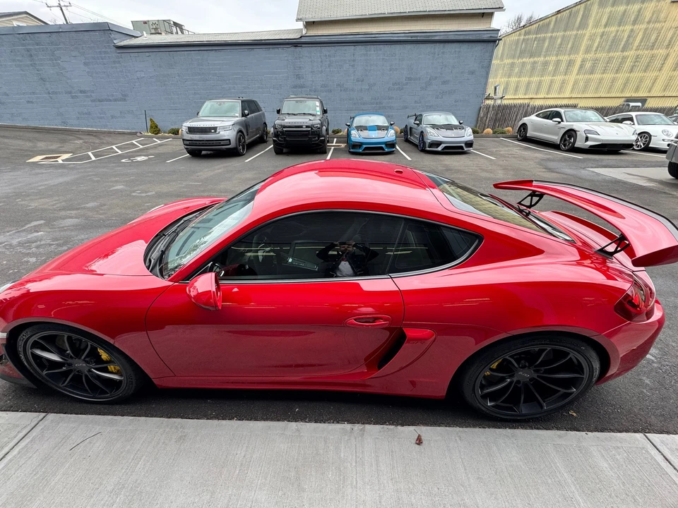 2016 Porsche 981 Cayman GT4 - Image 6 of 31