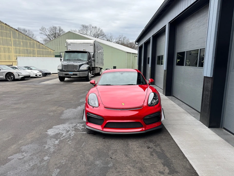 2016 Porsche 981 Cayman GT4 - Image 8 of 31