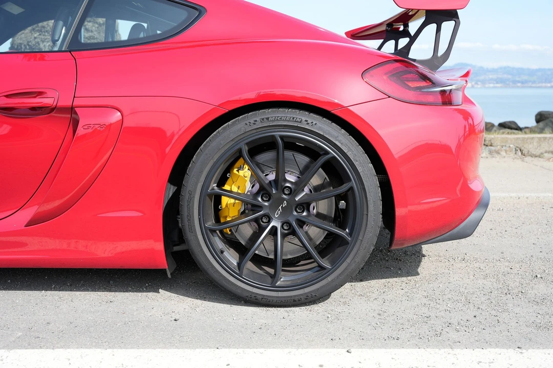 2016 Porsche 981 Cayman GT4 - Image 7 of 18